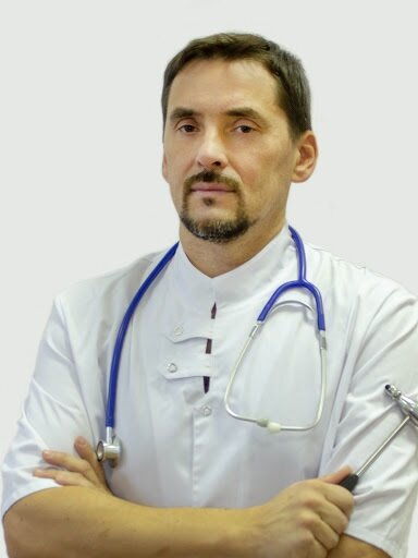 Леонов Сергей Владимирович - невролог, мануальный терапевт, остеопат. Клиника Мир Здоровья СПб